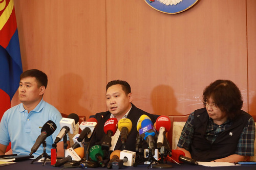 О.Анхбаяр: Гүүрний усанд автсан хэсэг түр зам бөгөөд нийслэлд ямар ч хохирол учраагүй